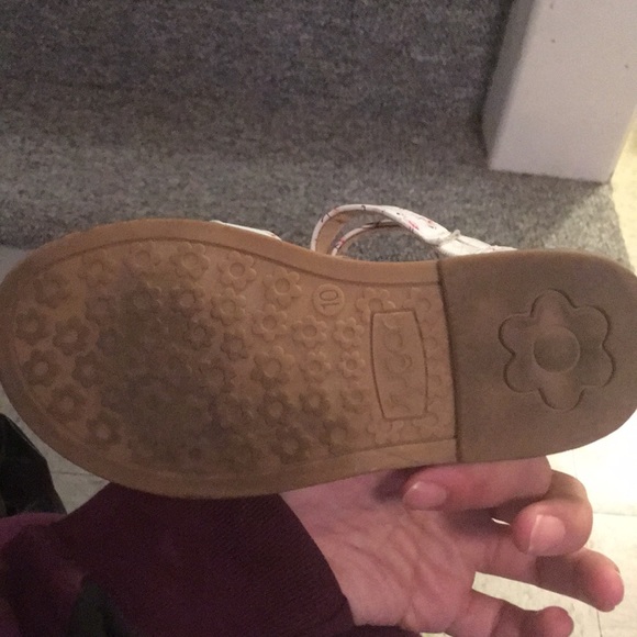 Cute girls sandals - Picture 2 of 2